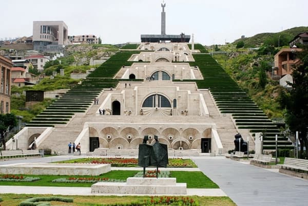 Cascade complex